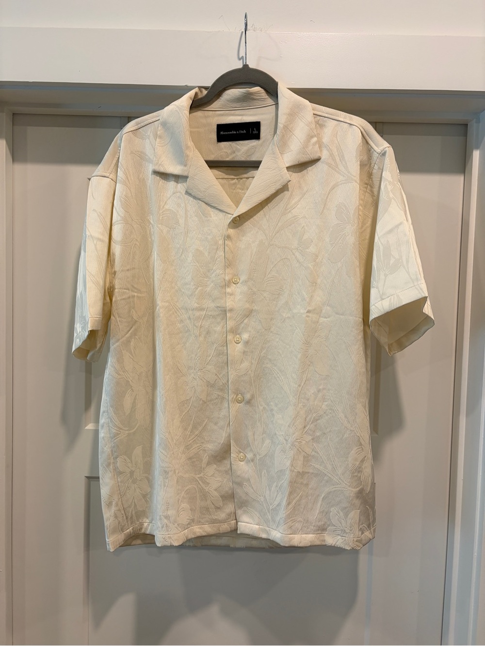 Abercrombie & Fitch Silky Floral Button Down